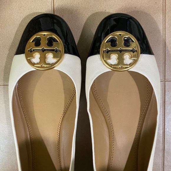 Tory Bursh - Picture 3 of 8